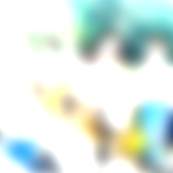 Meet your Posher, Amanda - Picture 2 of 2